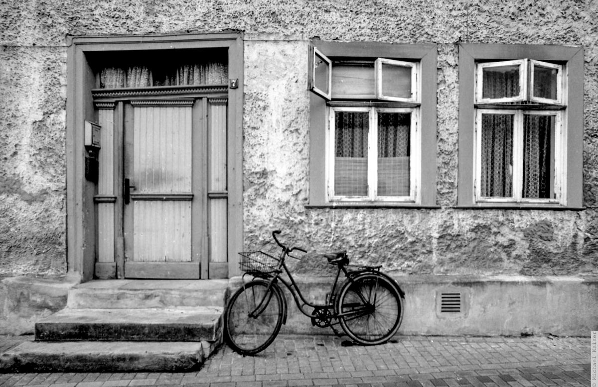 Haus mit Fahrrad