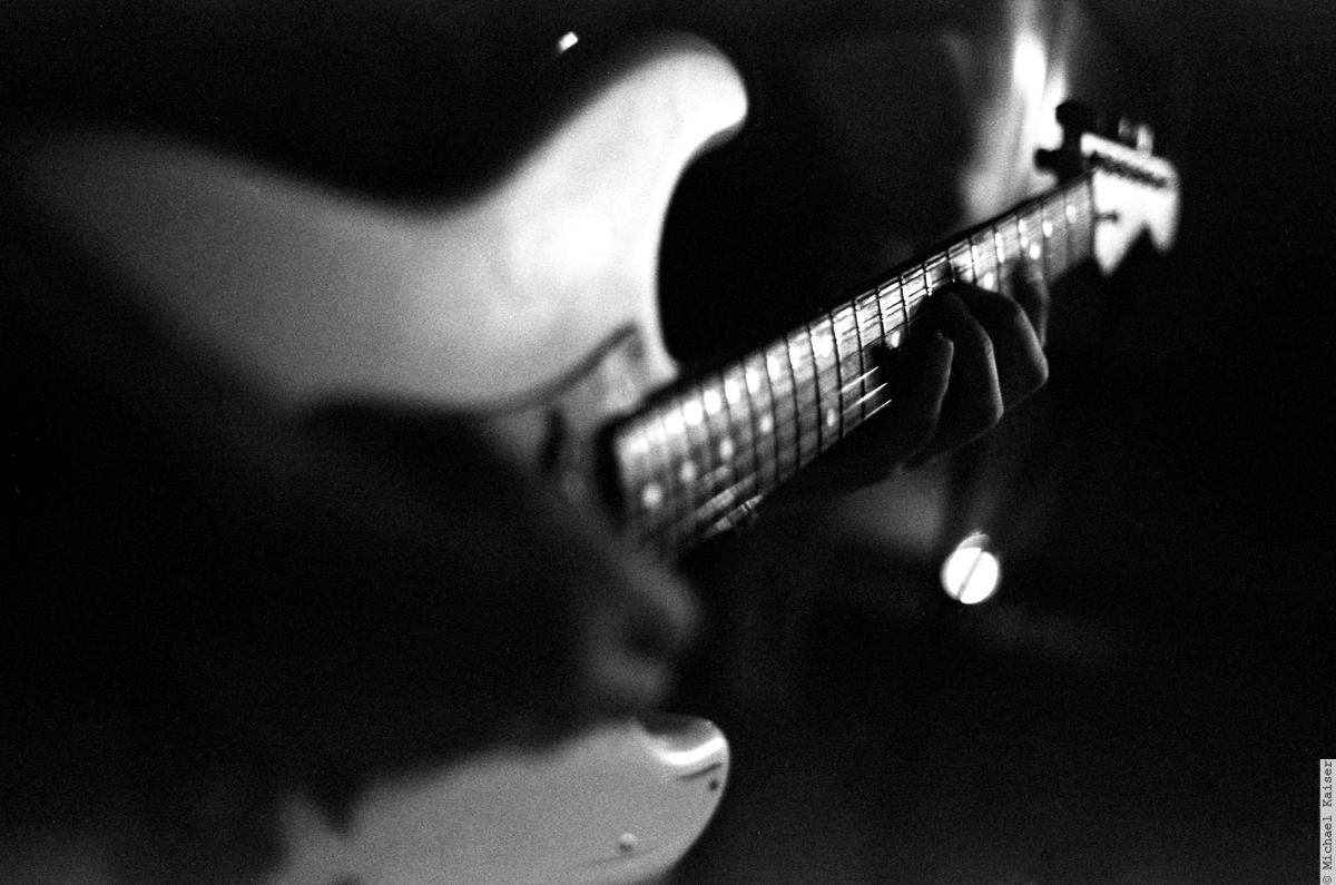 Kok 1200 Playing a simple tune